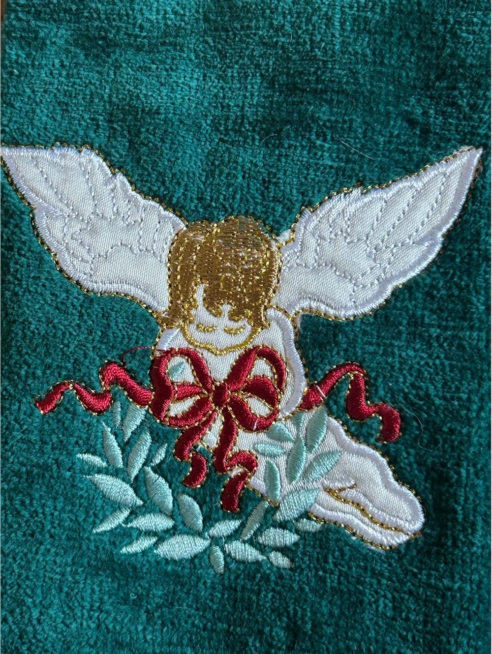 Jay Franco Embroidered Angel and Wreath Hand Towels Set of 2